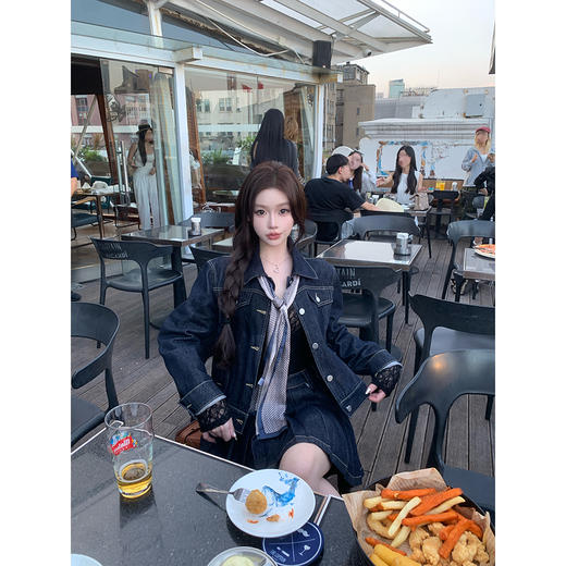 LINCHAOZHANG【迪克牛仔】LW250101牛仔外套 LQ250097牛仔百褶半裙LJ250025丝巾 商品图2