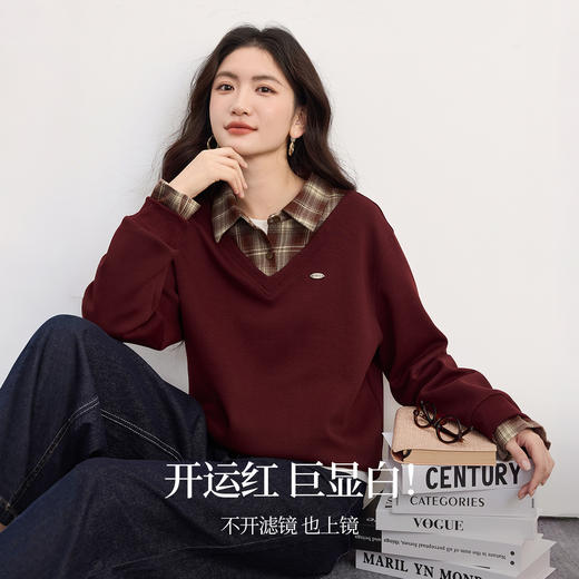 【10/1新品】熙世界朗姆酒红假两件卫衣女2025秋装新款复古撞色格纹POLO领上衣 商品图1