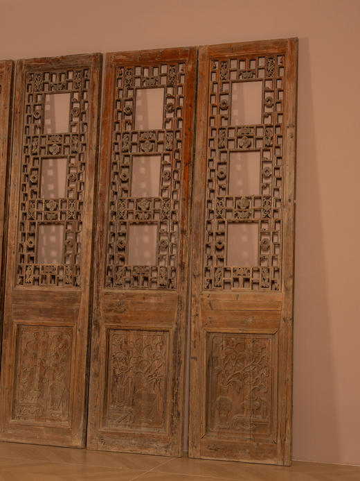 清	松木雕博古清供图隔扇一组（六件） 商品图3