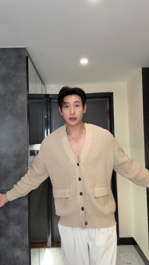 257149SDSA秋冬新款痞帅男装韩版简约撞色纽扣V领针织衫百搭开衫毛衣 商品图0