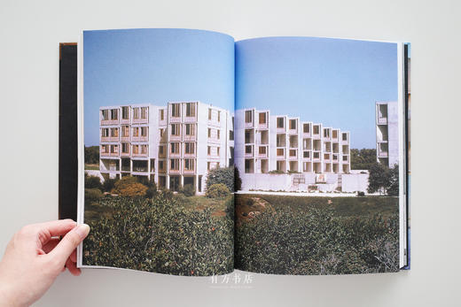 美国原版 | 深入解读路易斯·康杰作萨尔克生物研究所 The Evolution of a Building Complex: Louis I. Kahn’s Salk Institute 商品图7