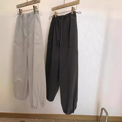 【断码清仓 无退换】喜欢的飙泪啊啊啊！！日单工厂，户外运动感抽绳工装宽松休闲裤女 商品图4