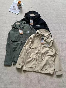 韩版秋季情侣款连帽冲锋衣，青岛代工厂出货