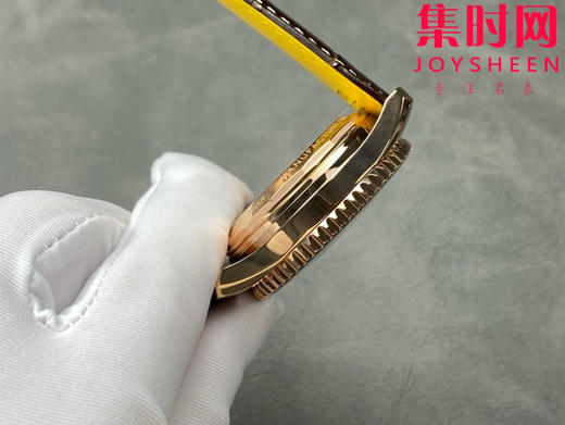 百年灵BLS新款航空计时系列 70周年特别版 航空计时透底 B01计时男士腕表 商品图4