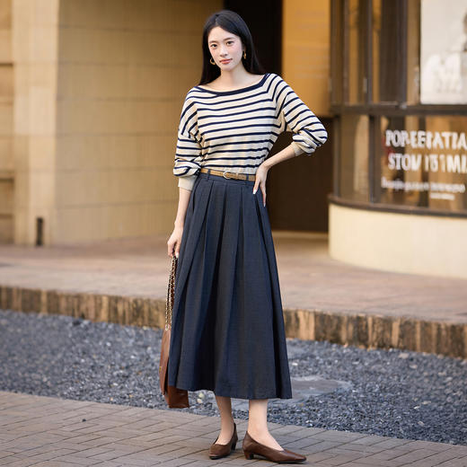 【10/1新品】熙世界仿牛仔布a字半身裙女2025秋季新款通勤风休闲中长百褶裙子 商品图3