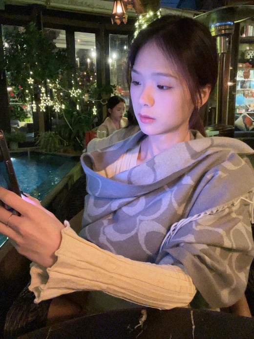 【香港直邮 COACH/蔻驰】蔻驰流苏字母印花 绒线围巾男女情侣同款 商品图11