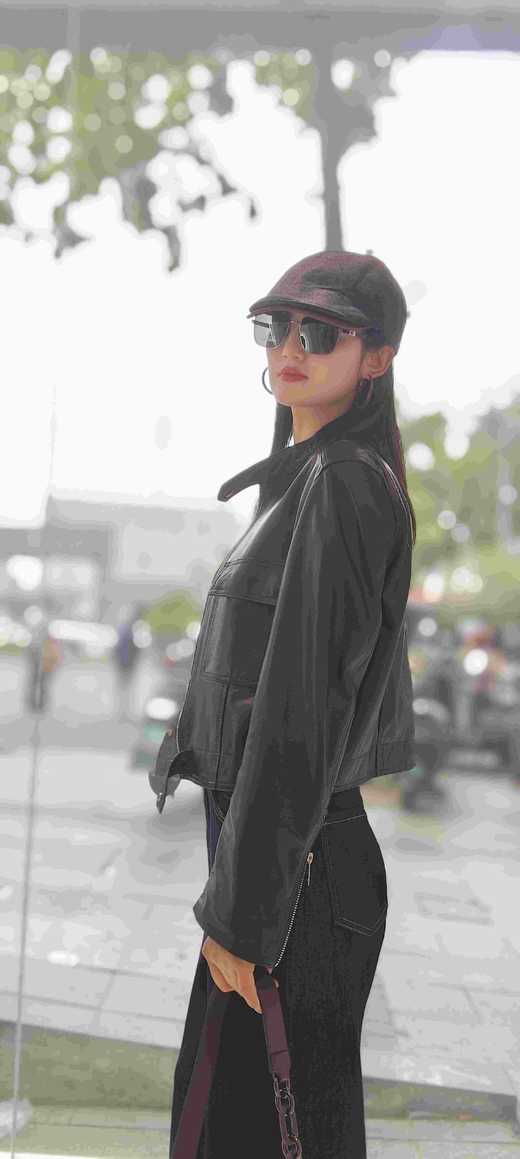 582595羊皮立领拉链夹克 商品图9