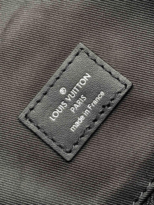 夏季特惠💰1200 原单LV 变码芯片 M41379黑花 双肩登山包 多功能Christopher 双肩包 商品图8