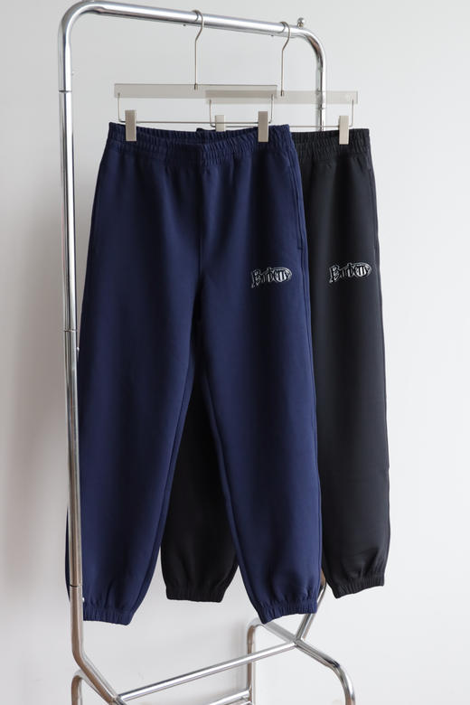 B.B 25秋季新款 宽松廓形 双面针织运动长裤 WK826 商品图0