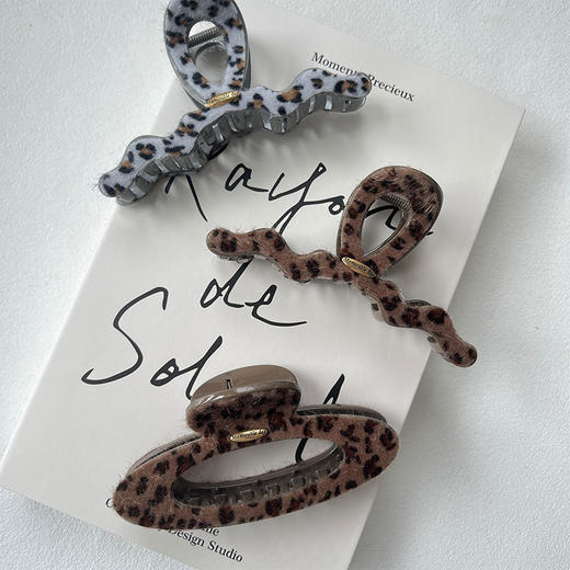 马海毛豹纹抓夹-纪念日百货门店同款165544217 商品图4