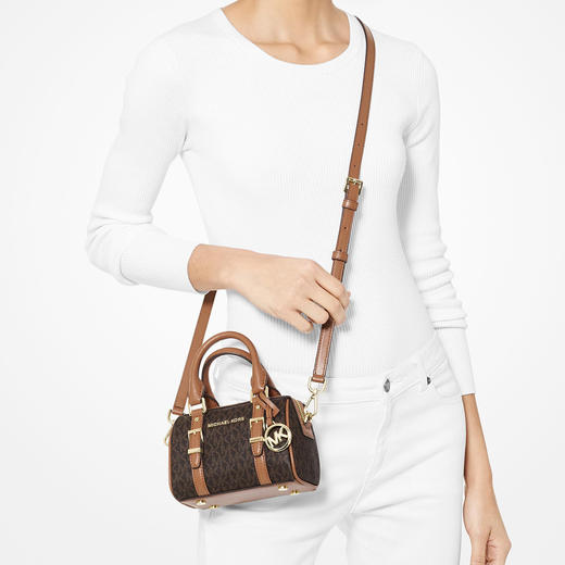 193599042442 迈克高仕MICHAEL KORS 【品牌官方质保】MK Bedford 超小号老花拼色斜挎单肩波士顿包（约150 * 110 * 80 mm） 商品图2