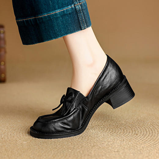 【预售5天】秋季新款羊皮英伦风小皮鞋圆头粗跟单鞋蝴蝶结乐福鞋女NJMK&K1722 商品图3