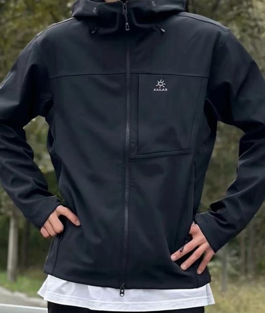 高品质！凯L石M8 连帽软壳冲锋衣 户外防泼水薄绒男款登山服! 商品图6