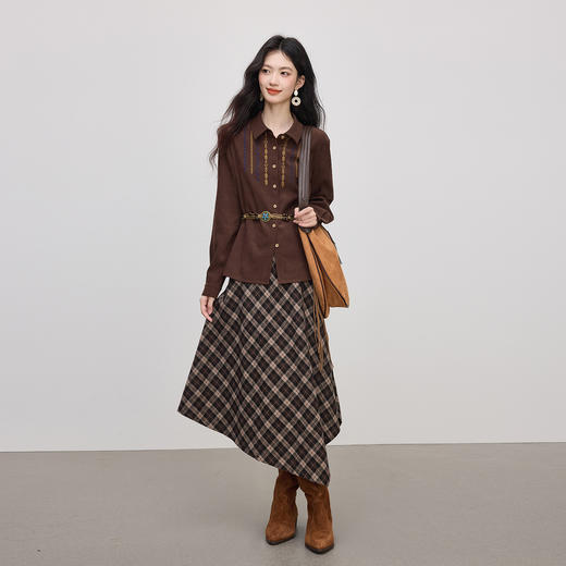 【10/1新品】熙世界不规则剪裁格纹半身裙女秋冬2025新款高腰显瘦复古磨毛裙子 商品图4