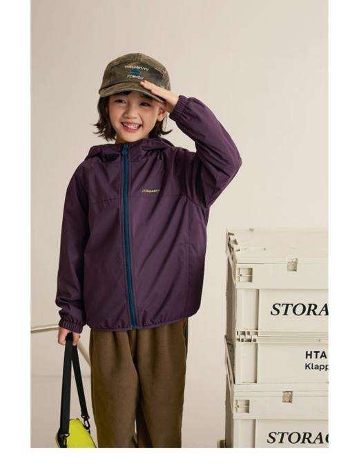 💖【多色加绒软壳三防冲锋衣外套】：一衣穿遍山海与街巷♦️硬核防护，藏在柔软肌理里 ✅软壳防风防水冲锋衣：🌟奥粒绒锁温，暖到心坎里 商品图3