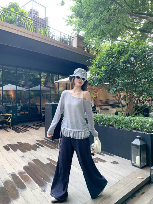 <曾小咸推荐>现货秒杀！微信超特价！韩系慵懒风斜肩蕾丝拼接长袖T恤 日常129.99 立减70 秒杀59.99！ 商品图7