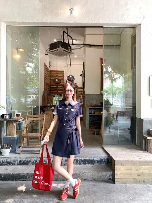 <曾小咸推荐>现货秒杀！微信超特价！高级感收腰显瘦绑带牛仔连衣裙 日常229.99 立减130 秒杀99.99！ 商品图5