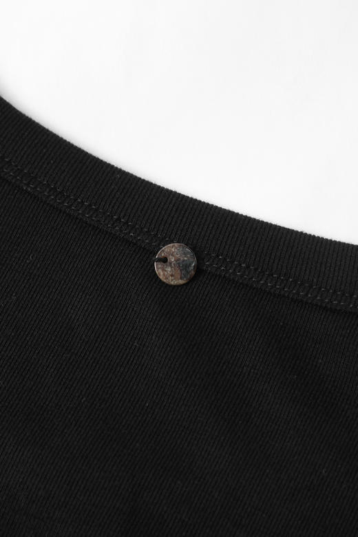 【商场同款】【商场同款】伊芙丽圆领显瘦长袖T恤打底衫1FA701272MS 商品图5