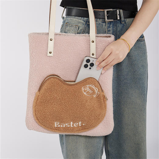 大英博物馆 巴斯特系列 猫头拼接 羊羔包 托特单肩包 商品图3