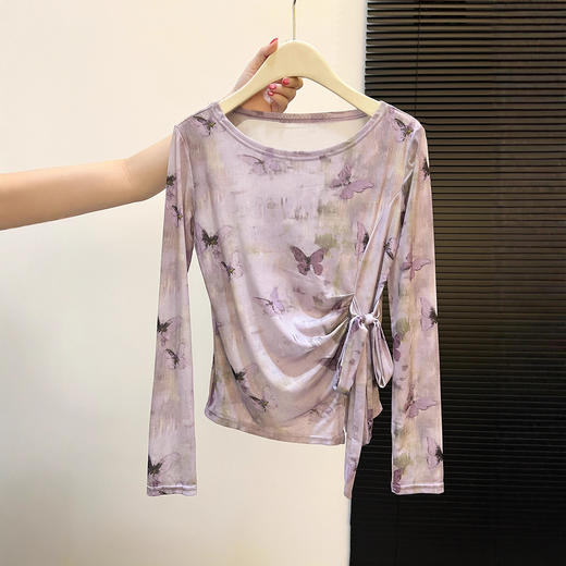 百媚生 别致抽象蝴蝶印花长袖网纱上衣3726 商品图1