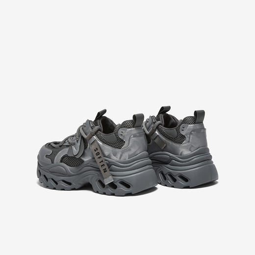 【云粉节】  BF楼百思图2026春季新款老爹鞋厚底增高灰色女运动休闲鞋B9061AM6吊牌价799，现价439 商品图3