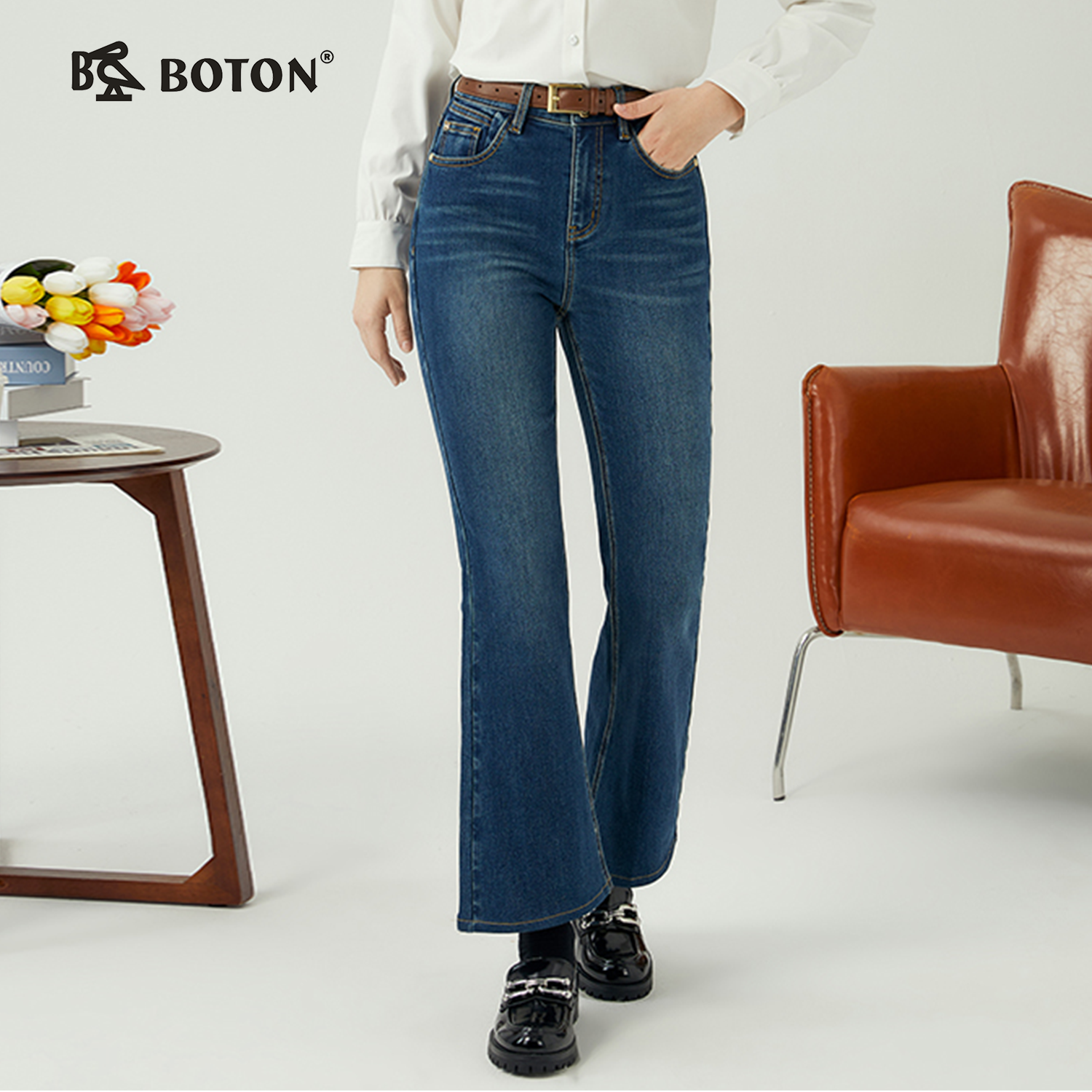 [火山岩]波顿款女士秋冬季加绒修身弹力喇叭牛仔裤LE301323