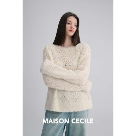 MAISON CECILE羊毛立体针织钩花镂空绒感软糯圆领针织毛衣 商品图2