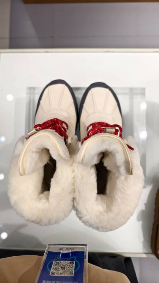 2楼UGG靴子安迪朗达克靴酷寒款  吊牌价2499 商品图7