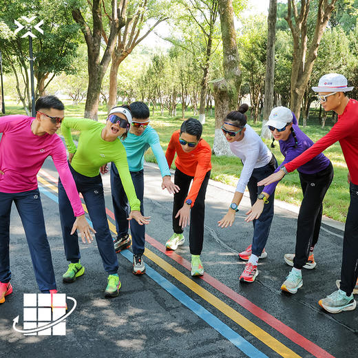 有为者/男女款马拉松运动跑步长袖 呼吸方格交叠领训练速干衣服 商品图2