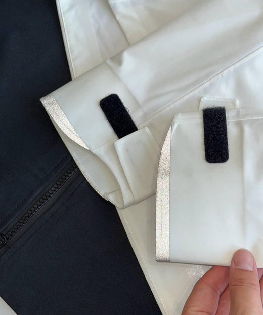 加拿大鹅Kenora女士户外防雨冲锋衣外套092907 商品图12