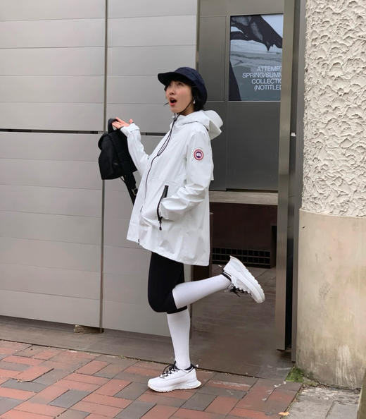 加拿大鹅Kenora女士户外防雨冲锋衣外套092907 商品图2