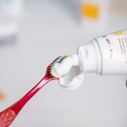 热卖！「拍6支立减10元」Kissaint 蜂胶白净牙膏 清洁 亮齿 温和不刺激 澳洲原装进口 100g/支 商品图5