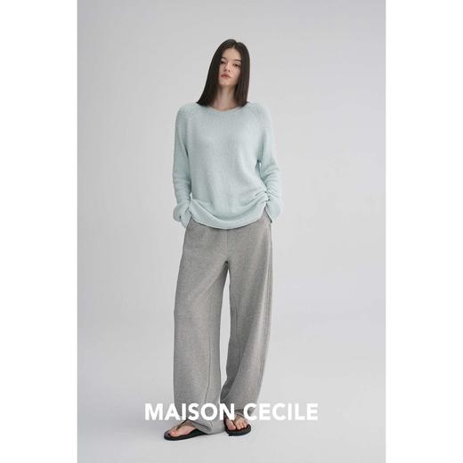 MAISON CECILE 两色|松弛感点点肌理亲肤棉质一字领针织毛衣 商品图4