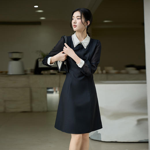 奢姿大码女装2025秋季胖妹妹时尚减龄珍珠装饰气质撞色领连衣裙9953870258 商品图2