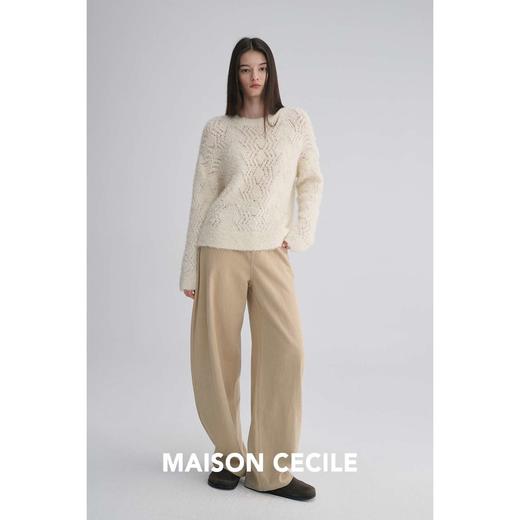 MAISON CECILE羊毛立体针织钩花镂空绒感软糯圆领针织毛衣 商品图3