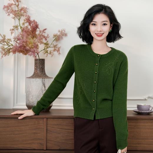西子/【只此松绿】100羊毛精致百搭刺绣绿色针织衫/MSTJ361 商品图0
