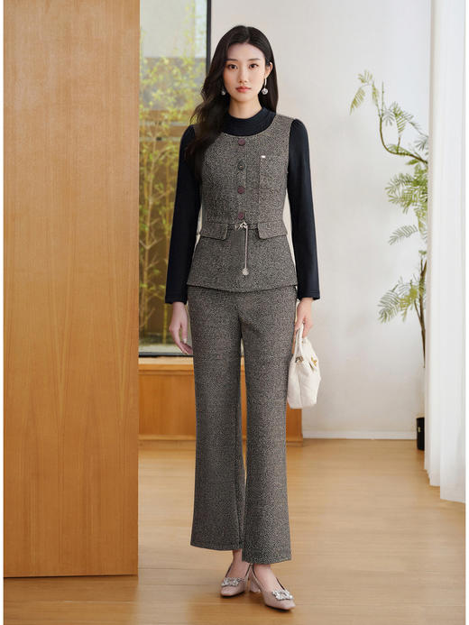 「自」全新升级【铂金会员257/天猫339/差价82】(99418)洛诗琳时尚通勤套装女2025秋冬季新款拼接上衣直筒裤子两件套 商品图0