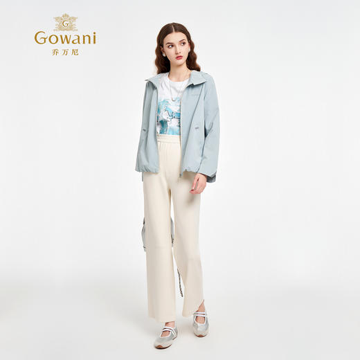 乔万尼2025秋新品休闲连帽收口花苞设计短款风衣外套ED3B267 商品图3