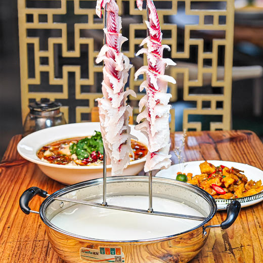 【吃断】饮茶吃饭约起！菏题古法簸箕线鸡/吊水皖鱼一鱼四味新品上线 商品图1