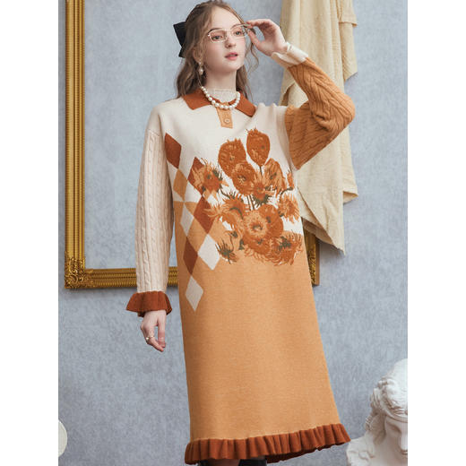 两三事梵高文艺 里约日落 2025冬季新款复古向日葵拼色针织连衣裙 商品图2