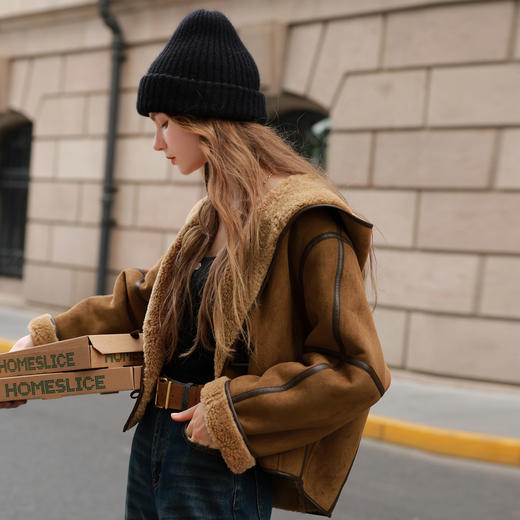 三彩2025冬季新款仿麂皮环保皮草连帽毛毛外套牛角扣M 商品图1