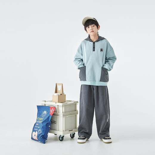 蓝汽水2025年冬季新款亲子中大童异材拼接卫衣抗静电恒温针织外套 商品图3