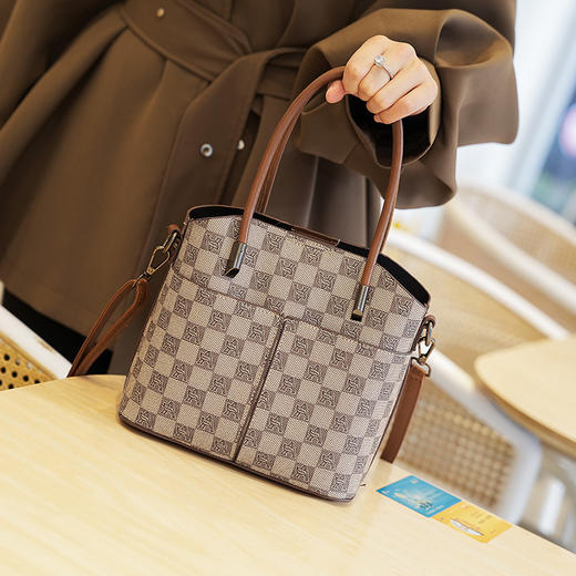 雀说新款潮时尚单肩斜挎包女士大容量隔层水桶包女包AL5199 商品图1