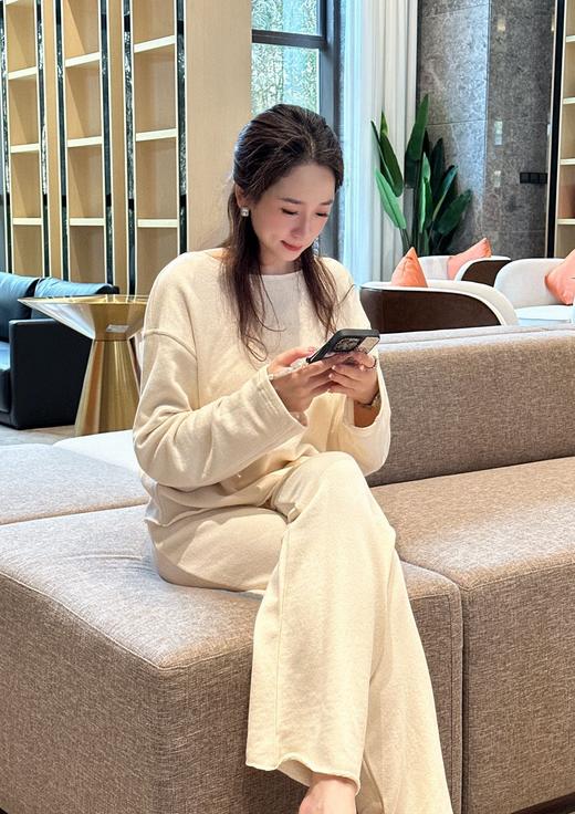 LP风，松弛天花板亚麻混纺套装！秋冬季节必入的一套！轻松出街，上身显瘦大气，娴静自然！ 商品图3