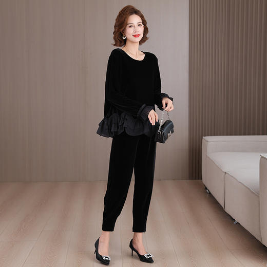 2025复古洋气中年妈妈减龄丝绒裙摆上衣宽松阔腿小脚裤显瘦套装 商品图1