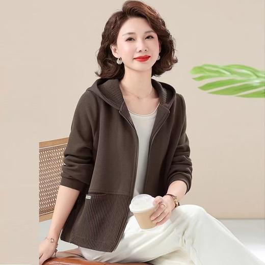 妈妈春秋外套时尚2025新款中老年女秋装洋气连帽夹克短款休闲上衣 商品图2