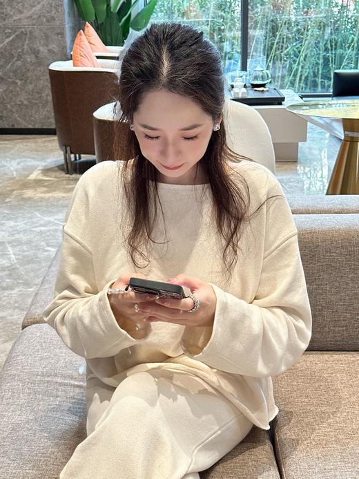 LP风，松弛天花板亚麻混纺套装！秋冬季节必入的一套！轻松出街，上身显瘦大气，娴静自然！ 商品图1