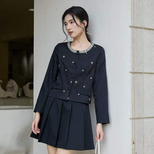 奢姿大码女装2025秋季胖妹妹减龄钻饰圆领假口袋设计时尚短外套9953353621A 商品图2