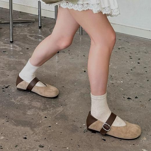 秋冬氛围感 气质天花板【梦惠妮 玛丽珍复古单鞋】一眼心动 轻奢极简 秋冬复古 柔软鞋底 舒适贴合不磨脚 脚感软糯  反绒皮单鞋 勃肯单鞋  #M663 商品图2