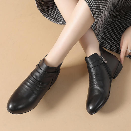 雀说新款简约舒适平底小圆头裸靴真皮女短靴防滑AL 商品图3